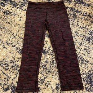 Maroon stripe crop leggings